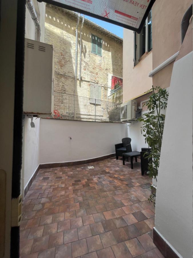L'Antica Falconeria Jesi Exterior foto